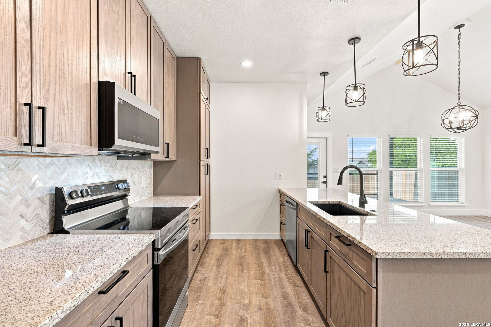 1012 Creswell Lane Kerrville TX 78028