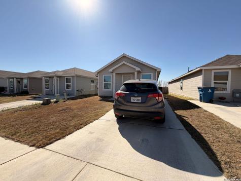 14206 Llama Place San Antonio TX 78252
