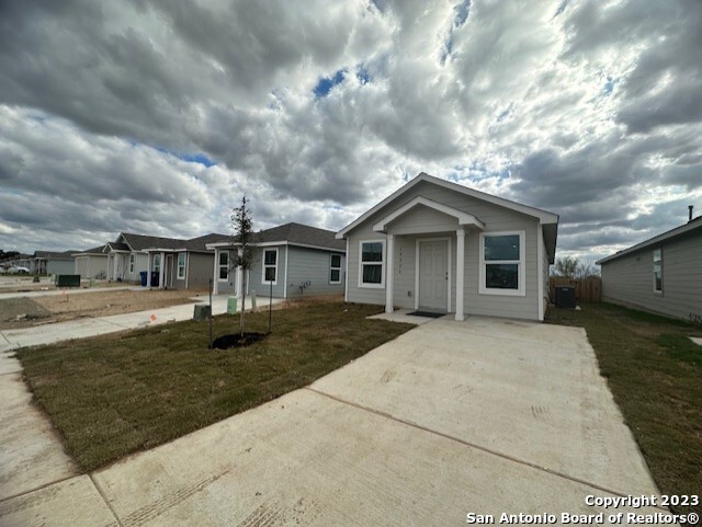 14206 Llama Place San Antonio TX 78252
