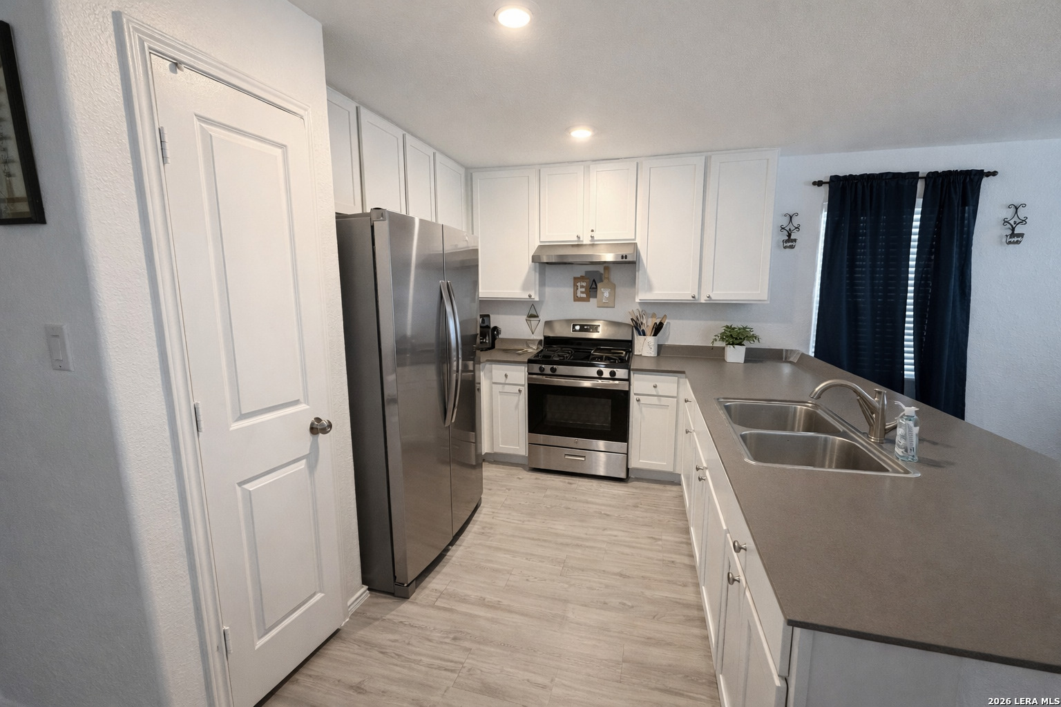 14206 Llama Place San Antonio TX 78252