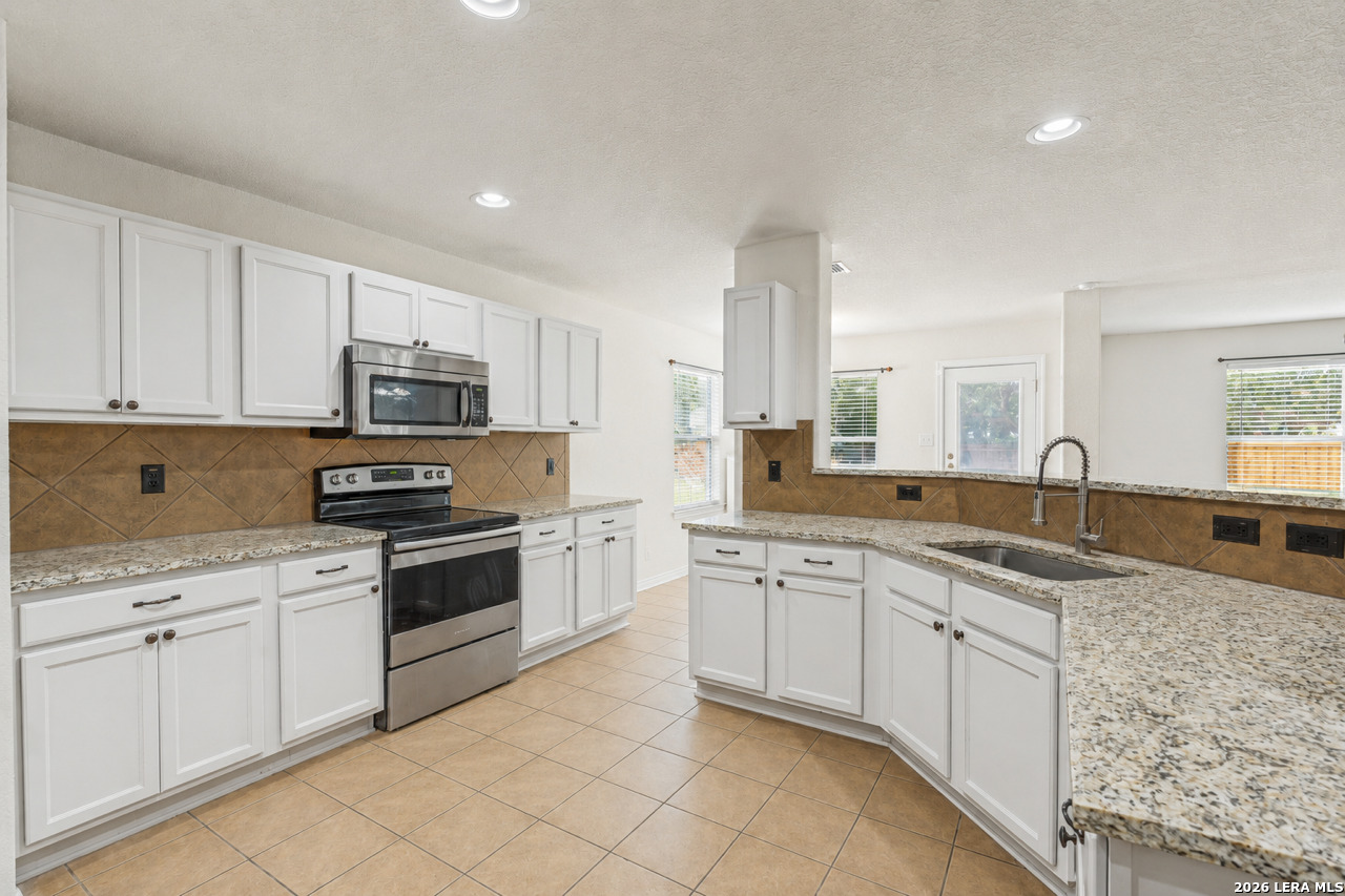 10507 Cosmos Canyon Helotes TX 78023