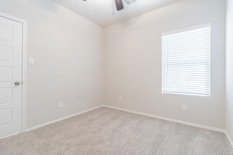 5919 Olson Bluffs San Antonio TX 78252
