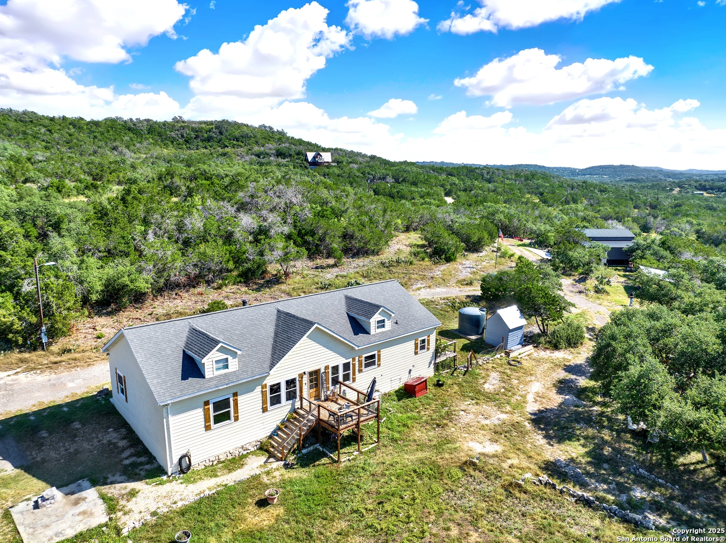 683 County Road 242 Hondo TX 78861