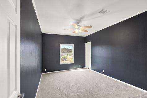 683 County Road 242 Hondo TX 78861