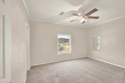 683 County Road 242 Hondo TX 78861