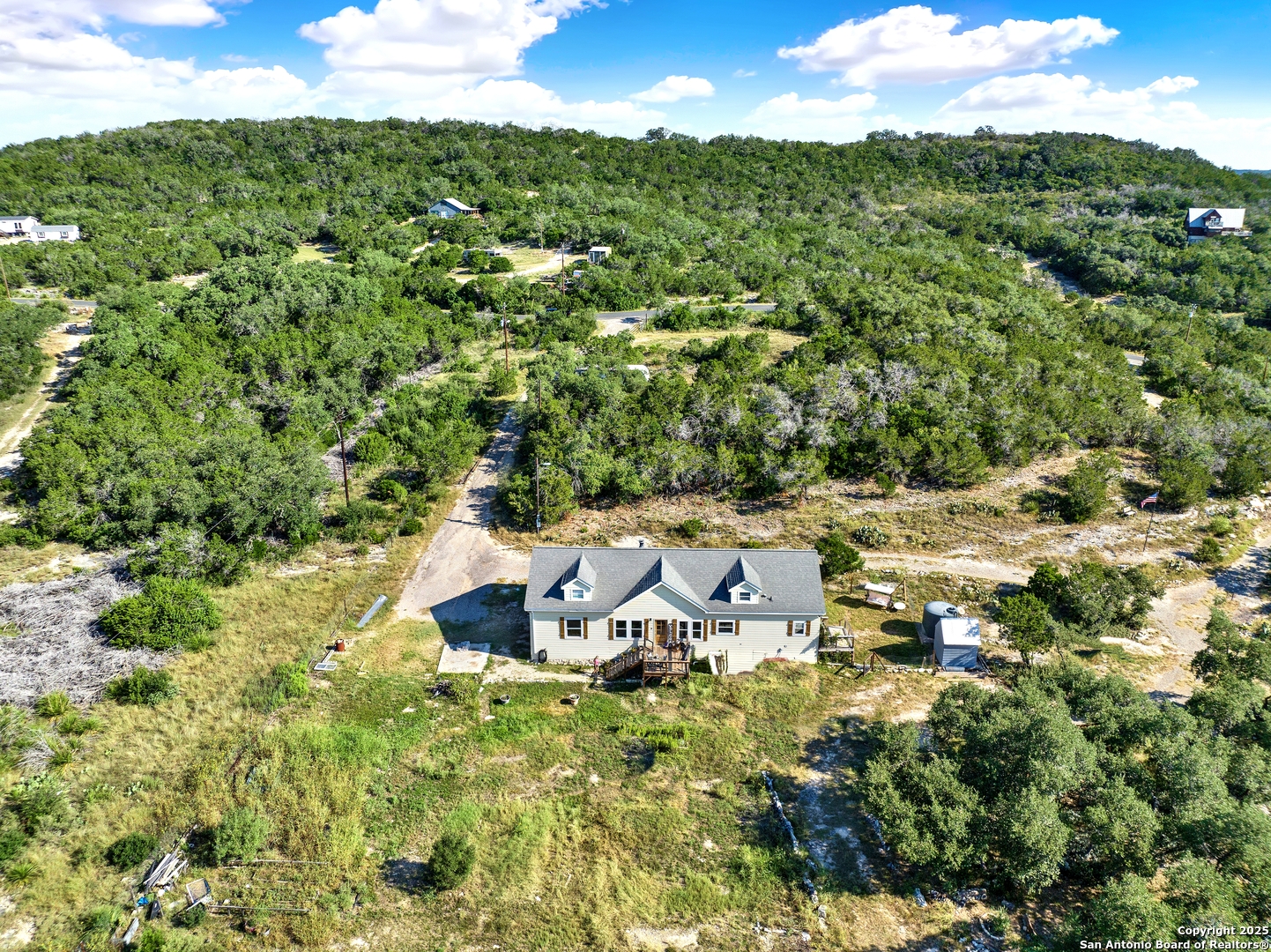 683 County Road 242 Hondo TX 78861