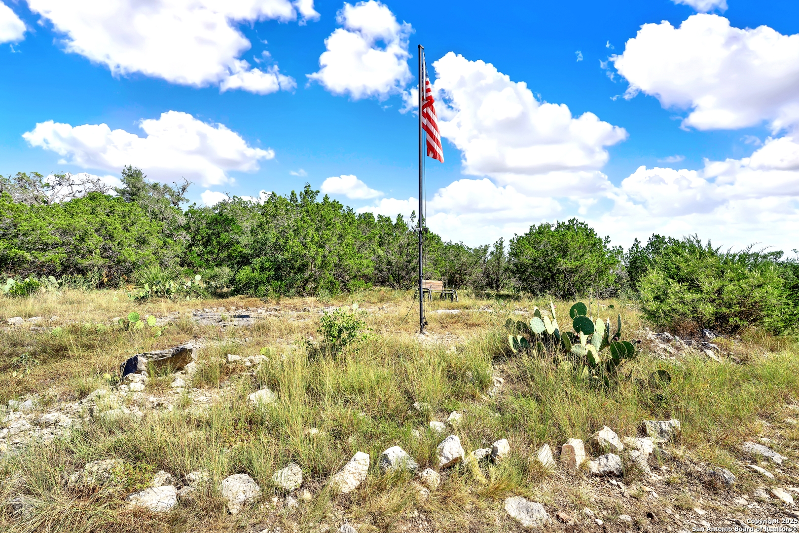 683 County Road 242 Hondo TX 78861