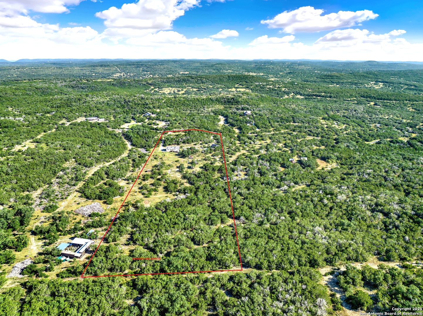 683 County Road 242 Hondo TX 78861
