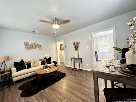 3014 Neptune Street San Antonio TX 78226