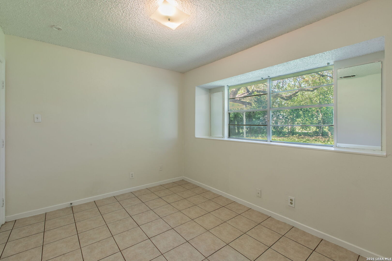 129 Meadow Drive Converse TX 78109