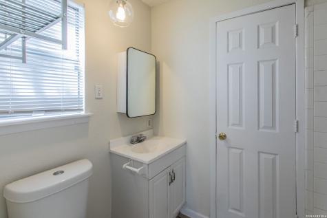 129 Meadow Drive Converse TX 78109