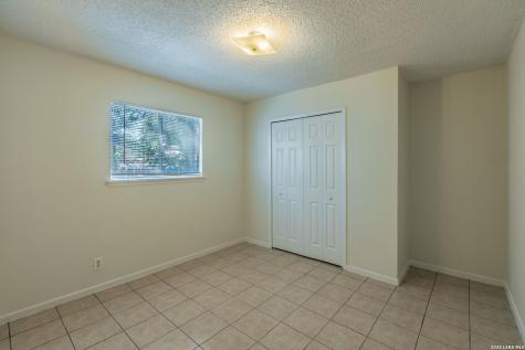 129 Meadow Drive Converse TX 78109