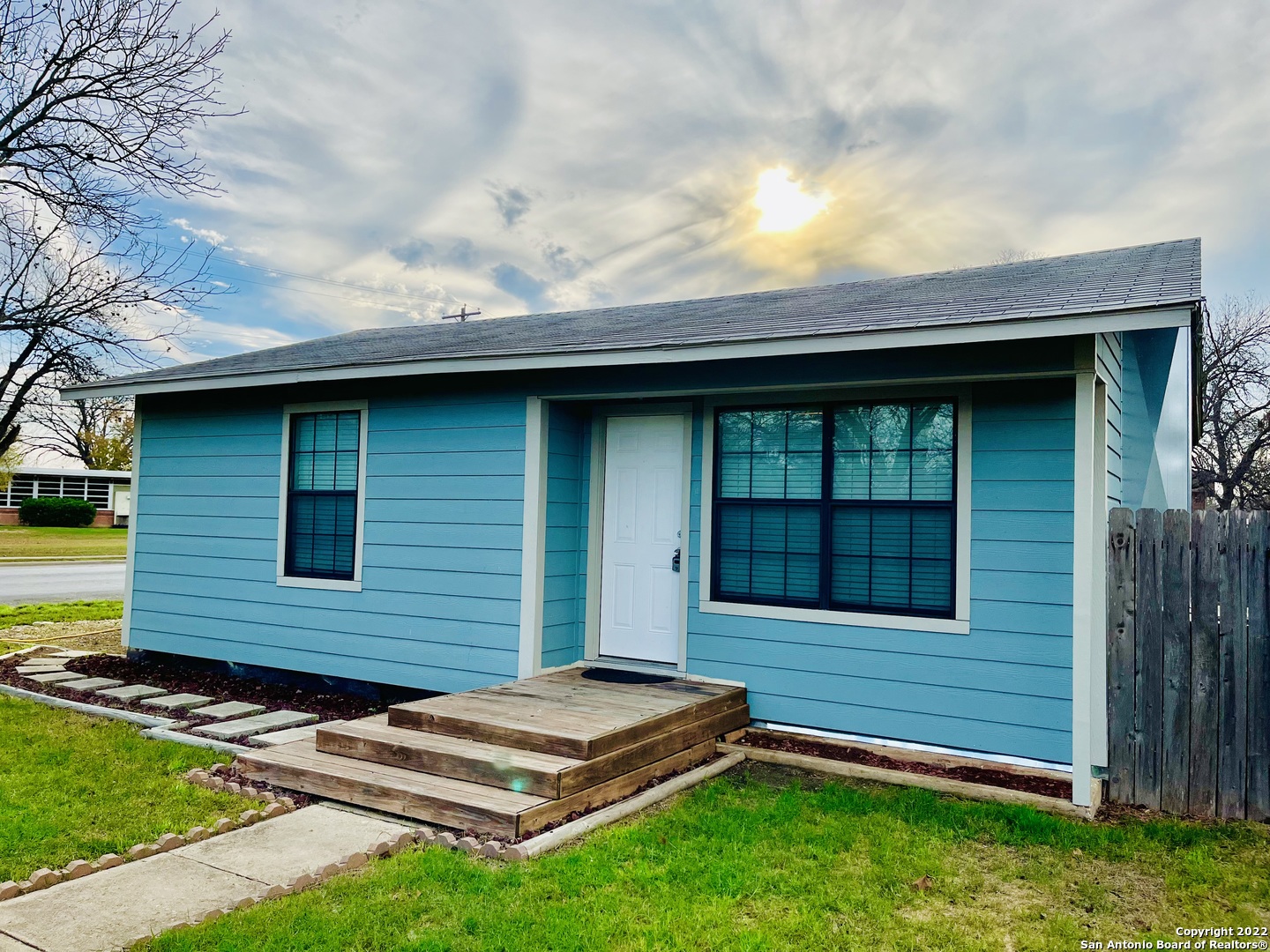 621 Old Carrizo Road Uvalde TX 78801