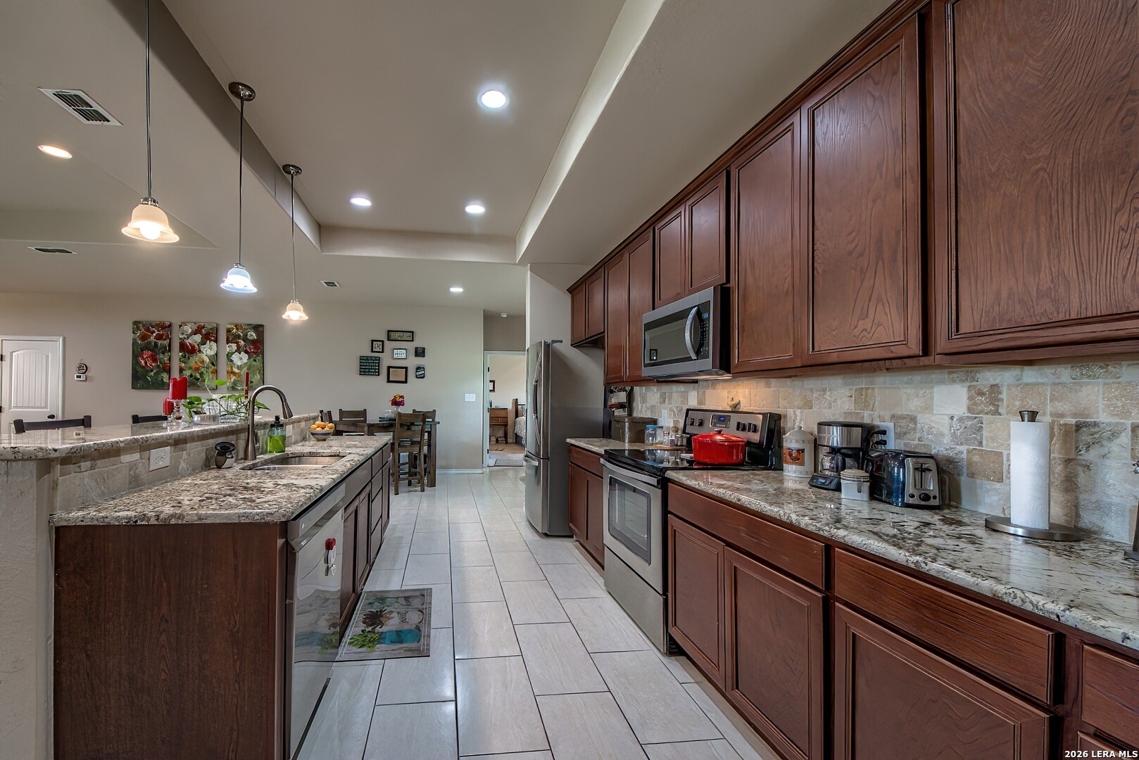 504 34th Street Hondo TX 78861