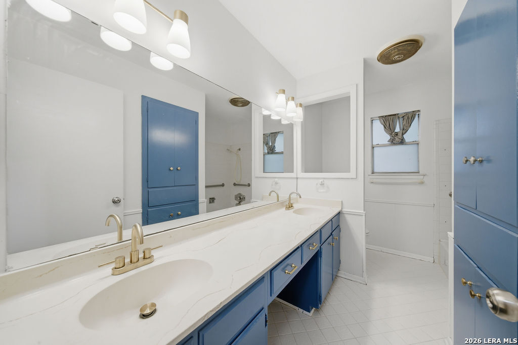 5007 Del Oro Circle San Antonio TX 78233