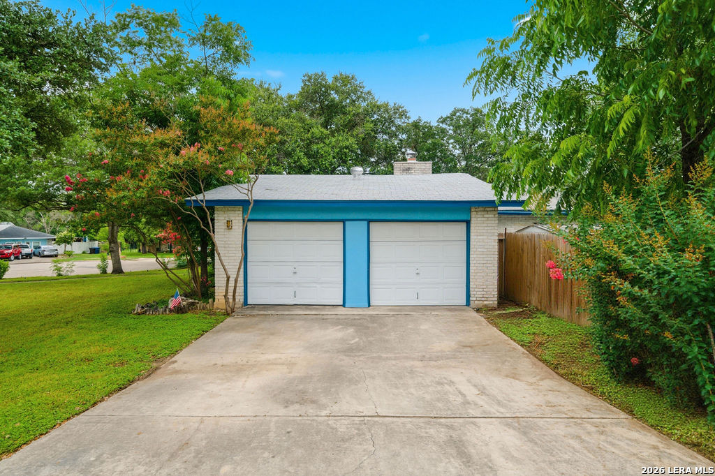 5007 Del Oro Circle San Antonio TX 78233