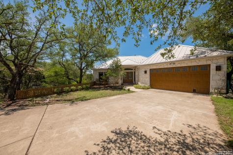 25803 Dull Knife Trail San Antonio TX 78255