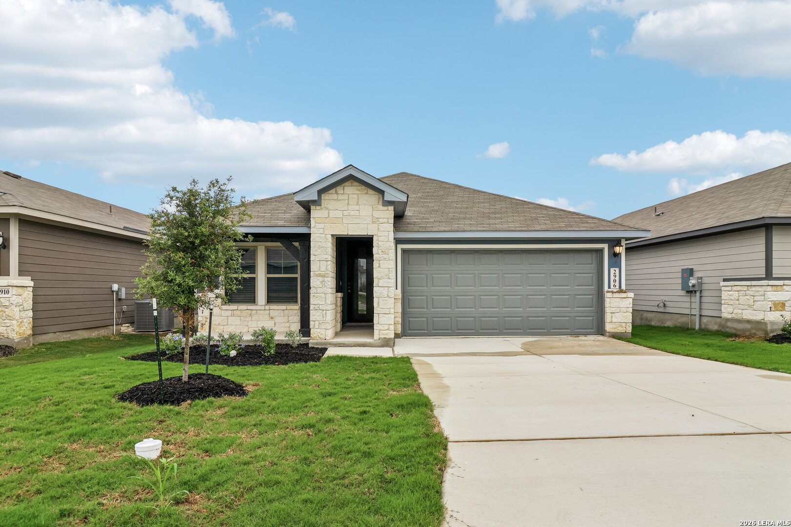 2906 Clemente Way Converse TX 78109