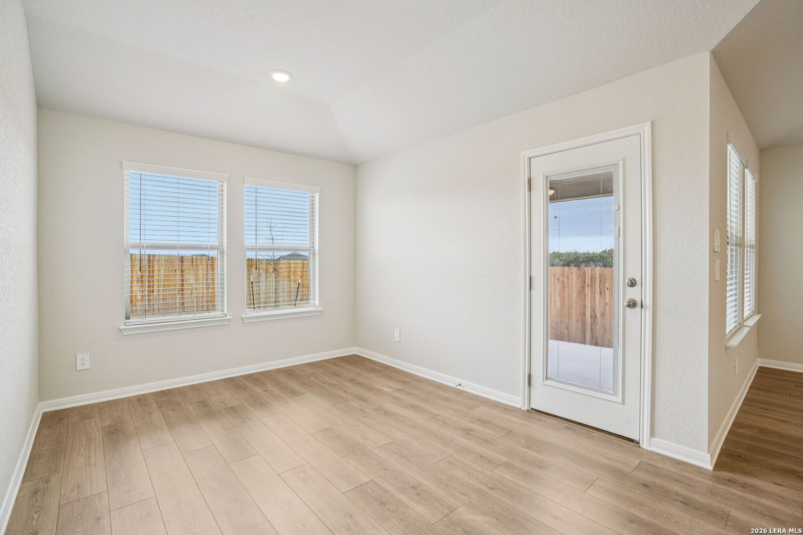 2906 Clemente Way Converse TX 78109