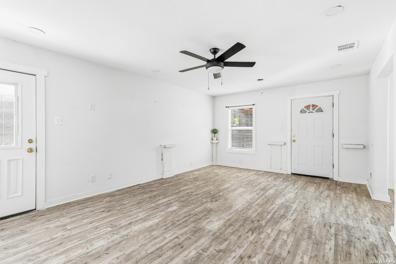 1623 N Center Street San Antonio TX 78202