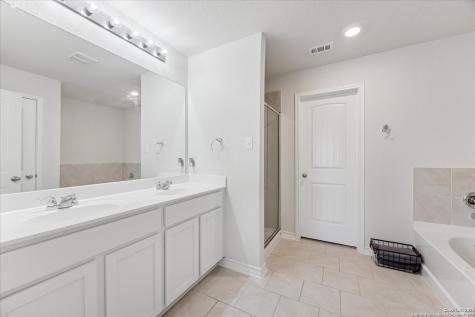 9721 Moon Shine San Antonio TX 78254