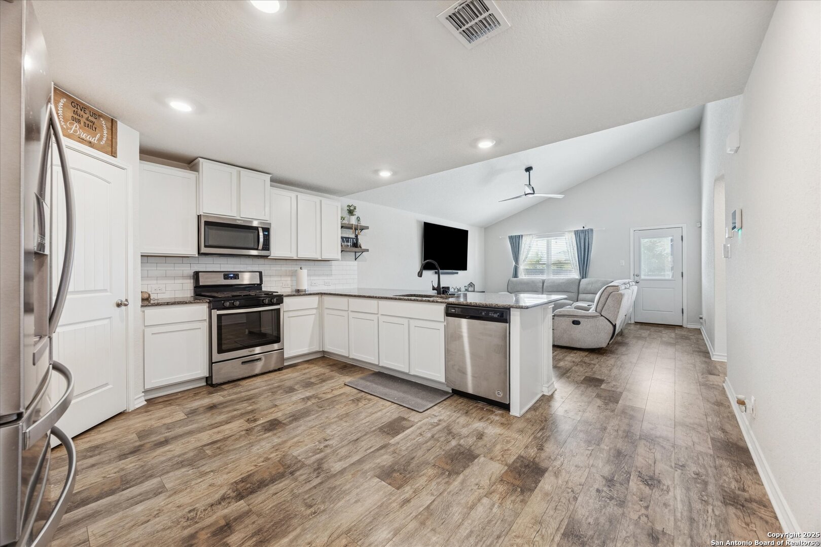 9721 Moon Shine San Antonio TX 78254