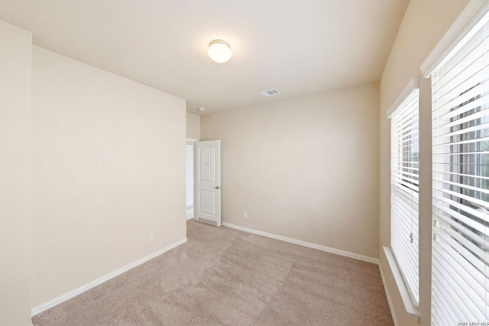 6012 Akin Song San Antonio TX 78261