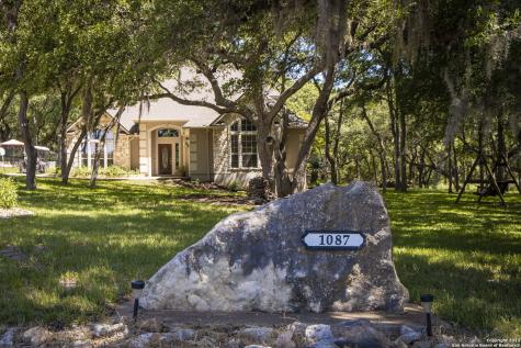 1087 Meridian Drive New Braunfels TX 78132