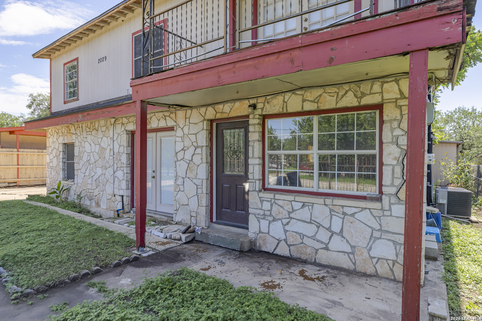 2029 Burton Avenue San Antonio TX 78221