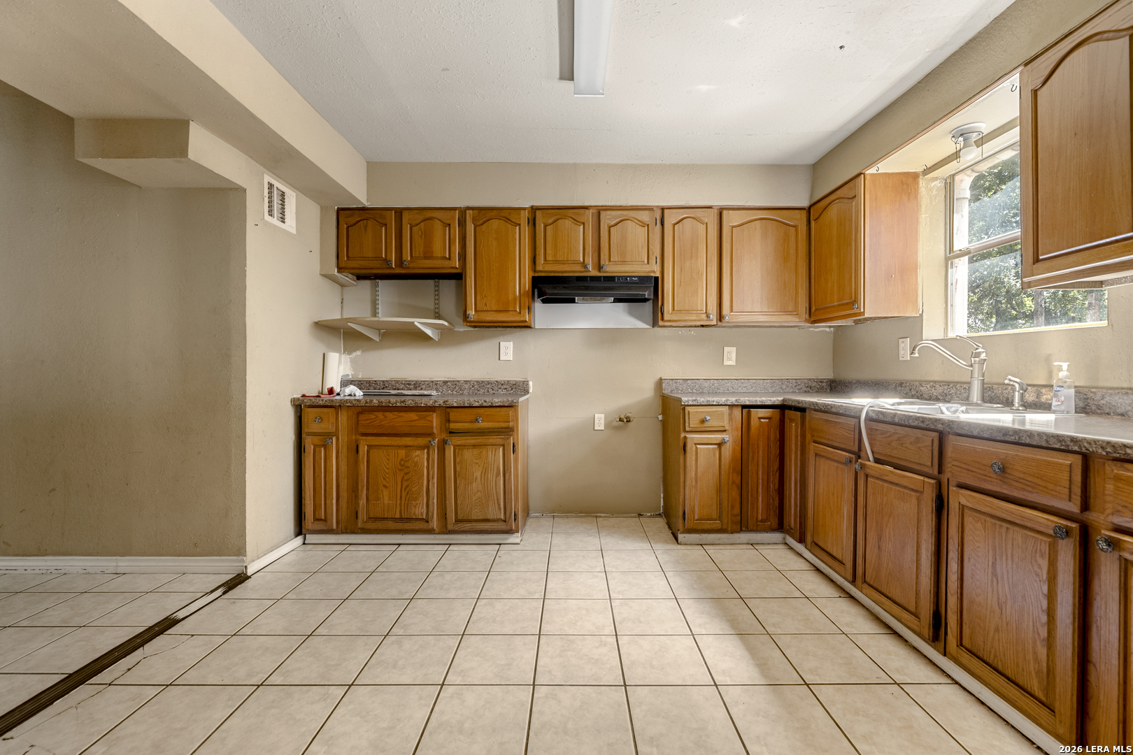 2029 Burton Avenue San Antonio TX 78221