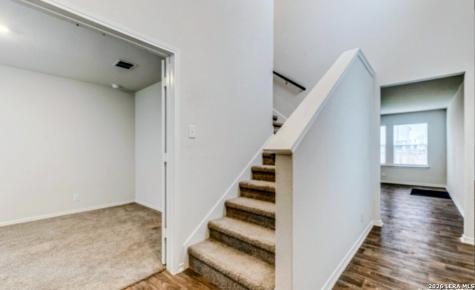 9558 Ranch Loop San Antonio TX 78254