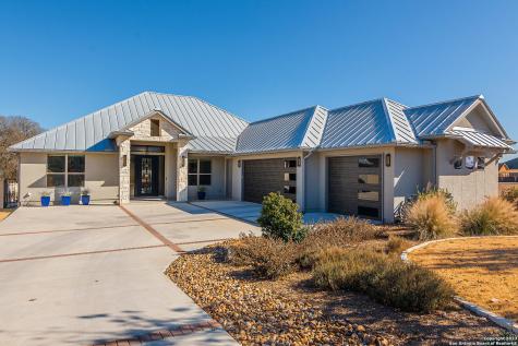 607 Oak Creek Parkway Seguin TX 78155