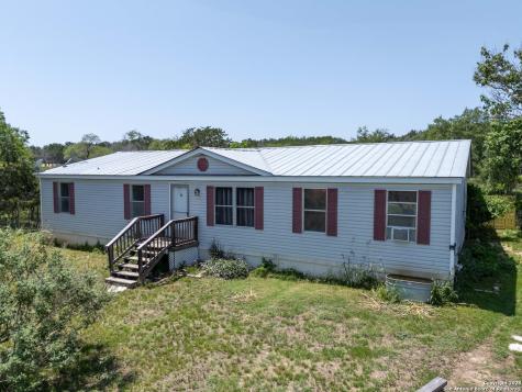 605 Seth Circle Bandera TX 78003