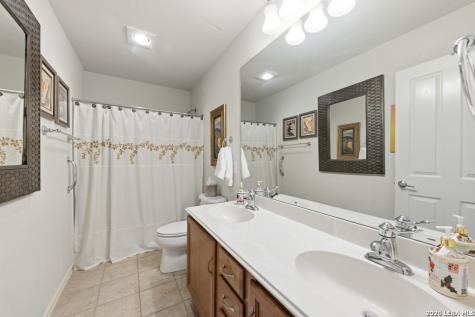 5532 Columbia Drive Cibolo TX 78108