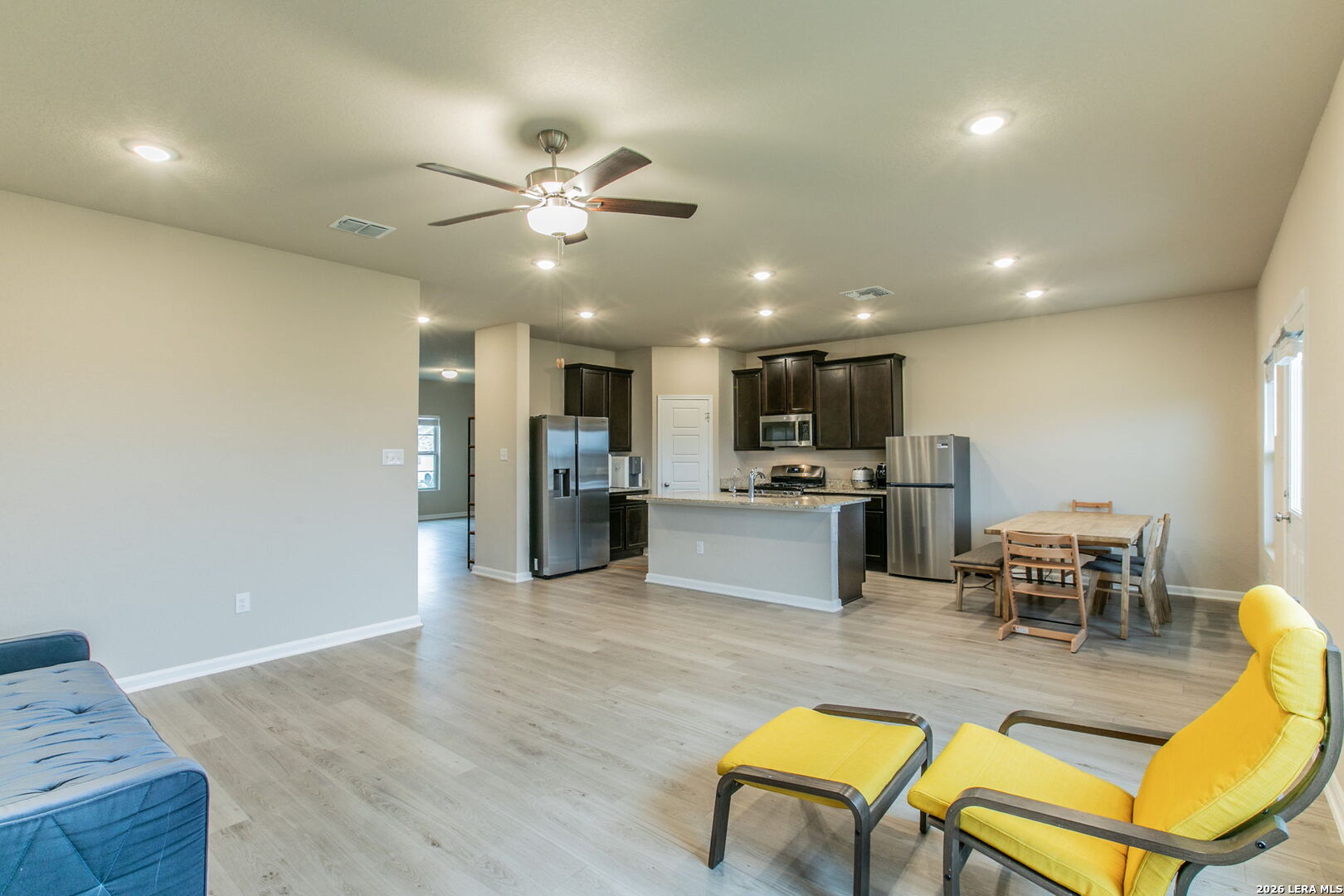 7045 Vista Loop Live Oak TX 78233