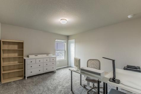 7045 Vista Loop Live Oak TX 78233