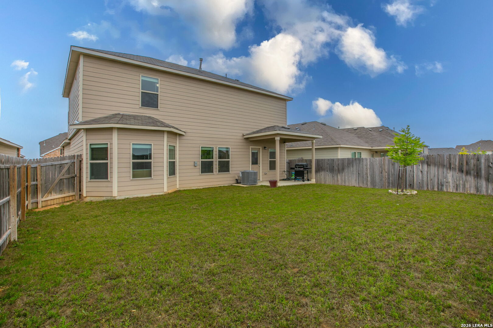 7045 Vista Loop Live Oak TX 78233
