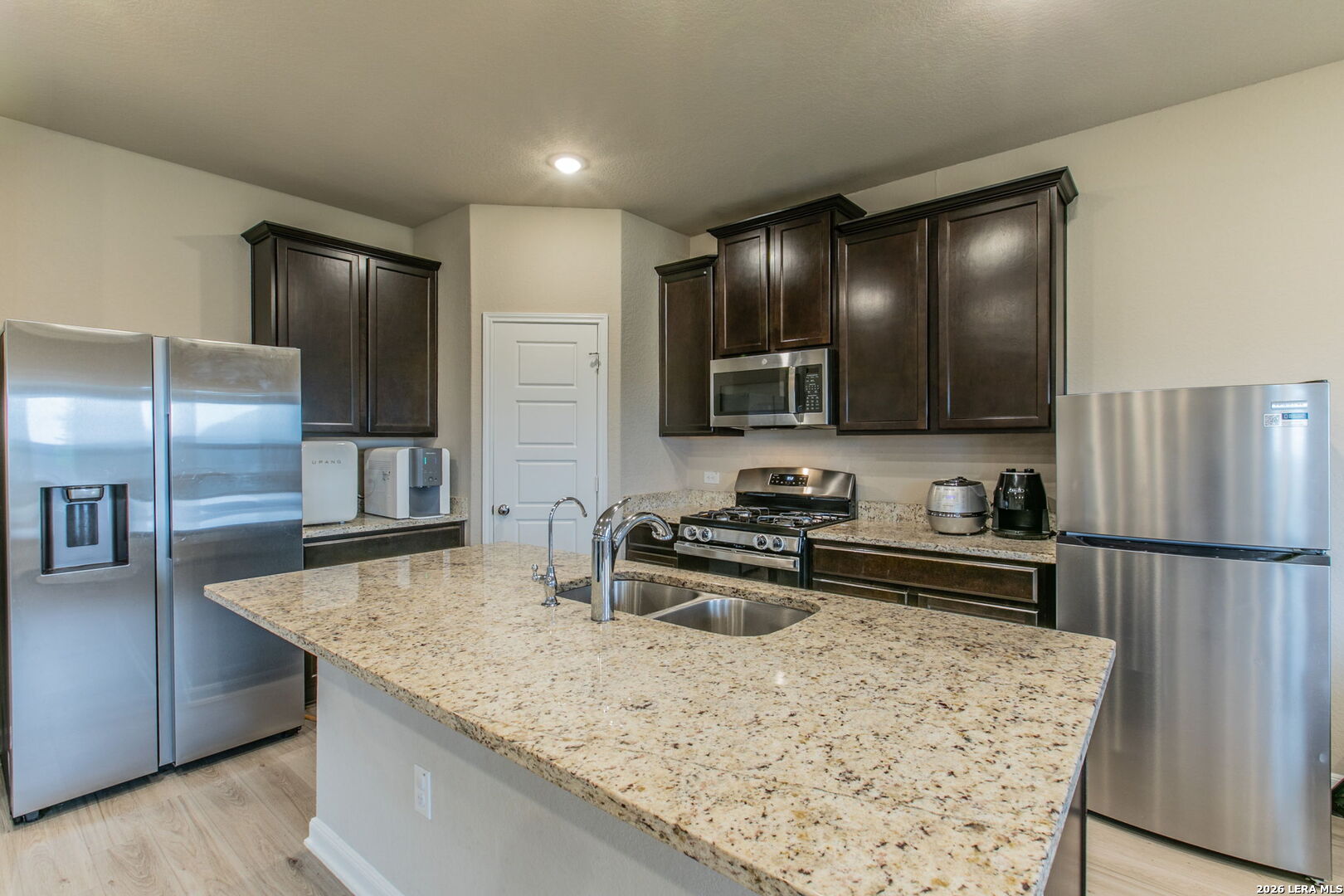 7045 Vista Loop Live Oak TX 78233