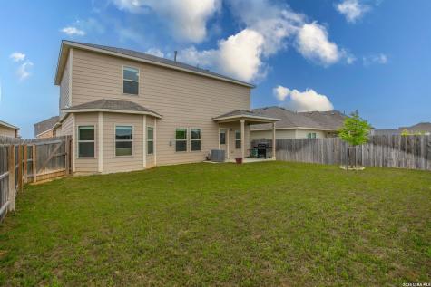 7045 Vista Loop Live Oak TX 78233