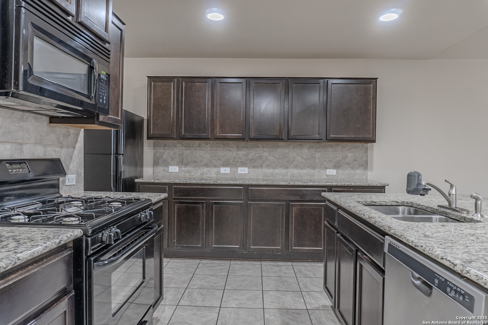 10129 Strasbourg Way Schertz TX 78154