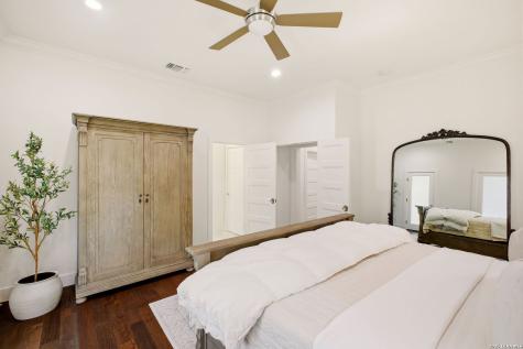 301 Ogden Lane Alamo Heights TX 78209