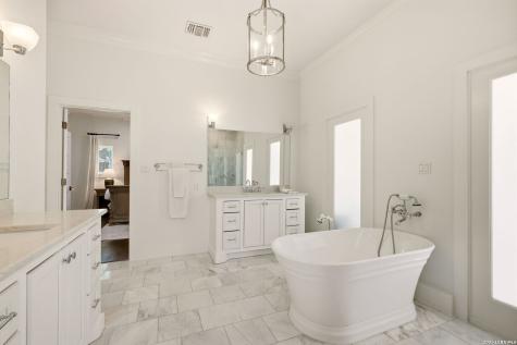 301 Ogden Lane Alamo Heights TX 78209