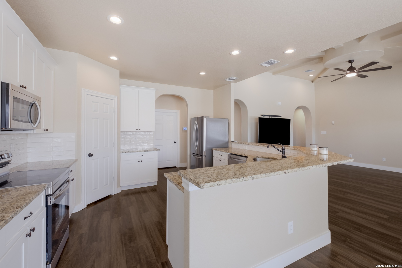 8366 Ventura Boulevard Selma TX 78154