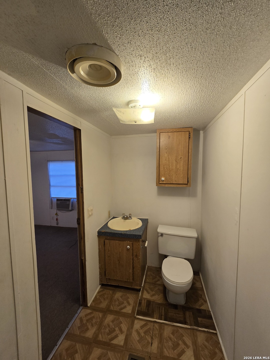 615 Moss Point Poth TX 78147