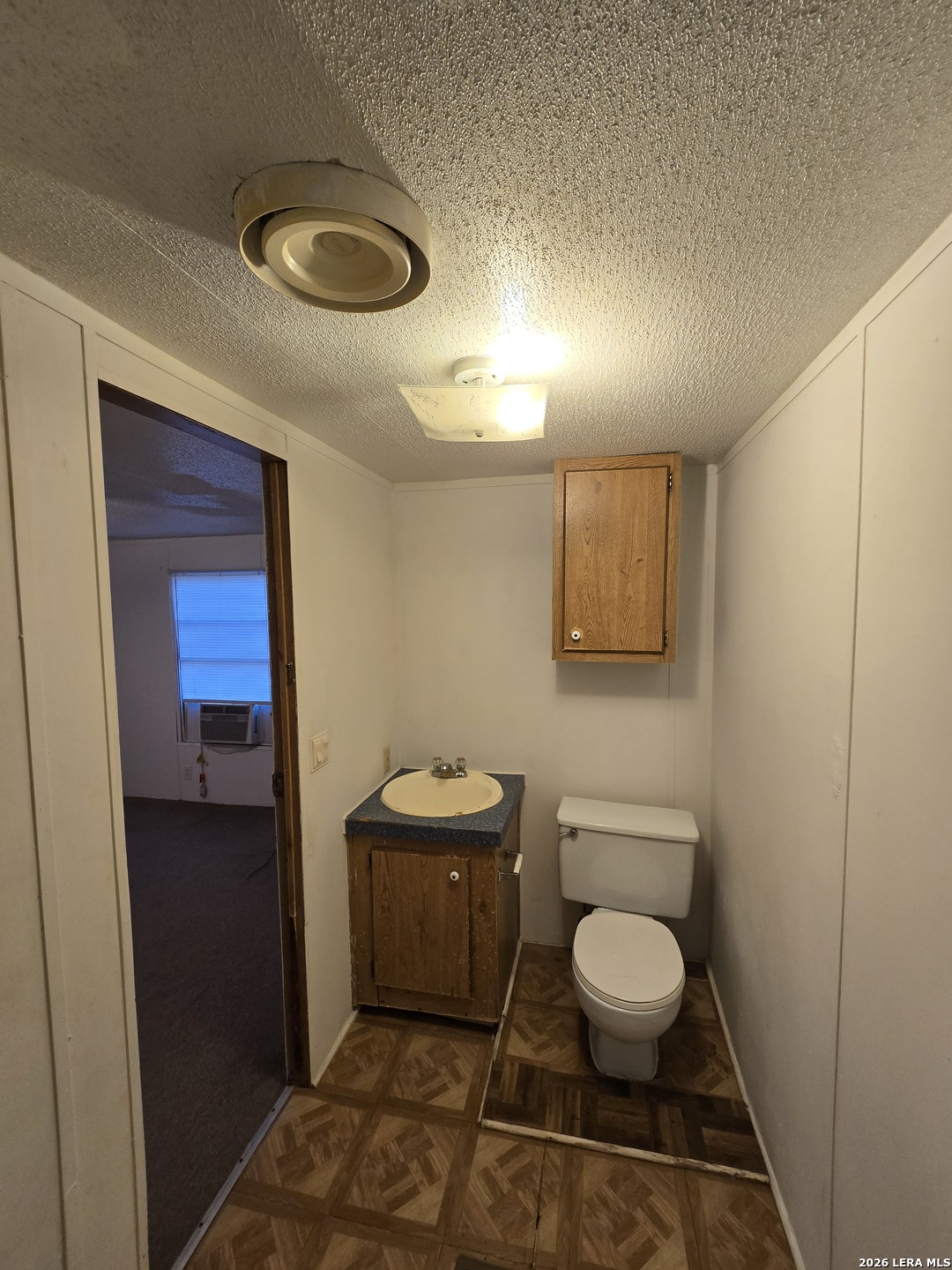 615 Moss Point Poth TX 78147