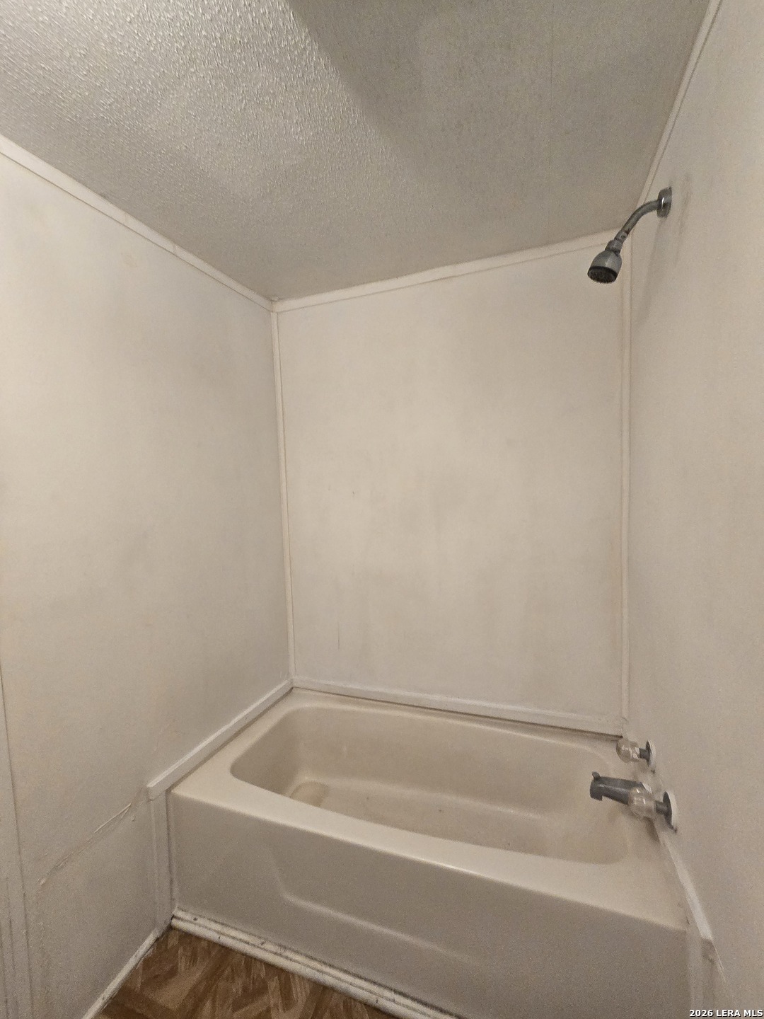 615 Moss Point Poth TX 78147