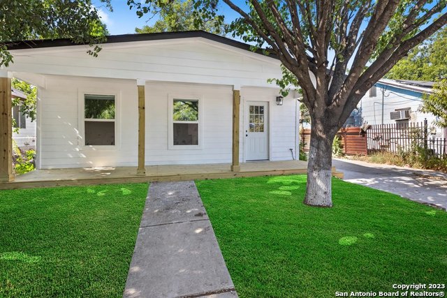 141 Smallwood Drive San Antonio TX 78210