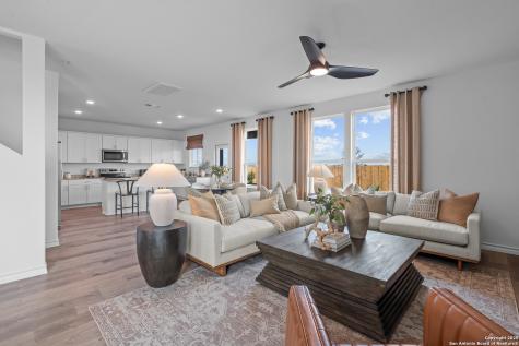 1131 Crane Court Marion TX 78124