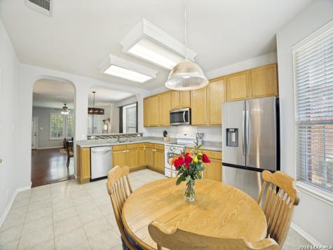 8811 Redwood Bend Helotes TX 78023