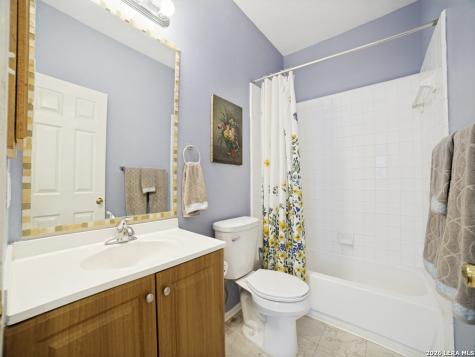 8811 Redwood Bend Helotes TX 78023